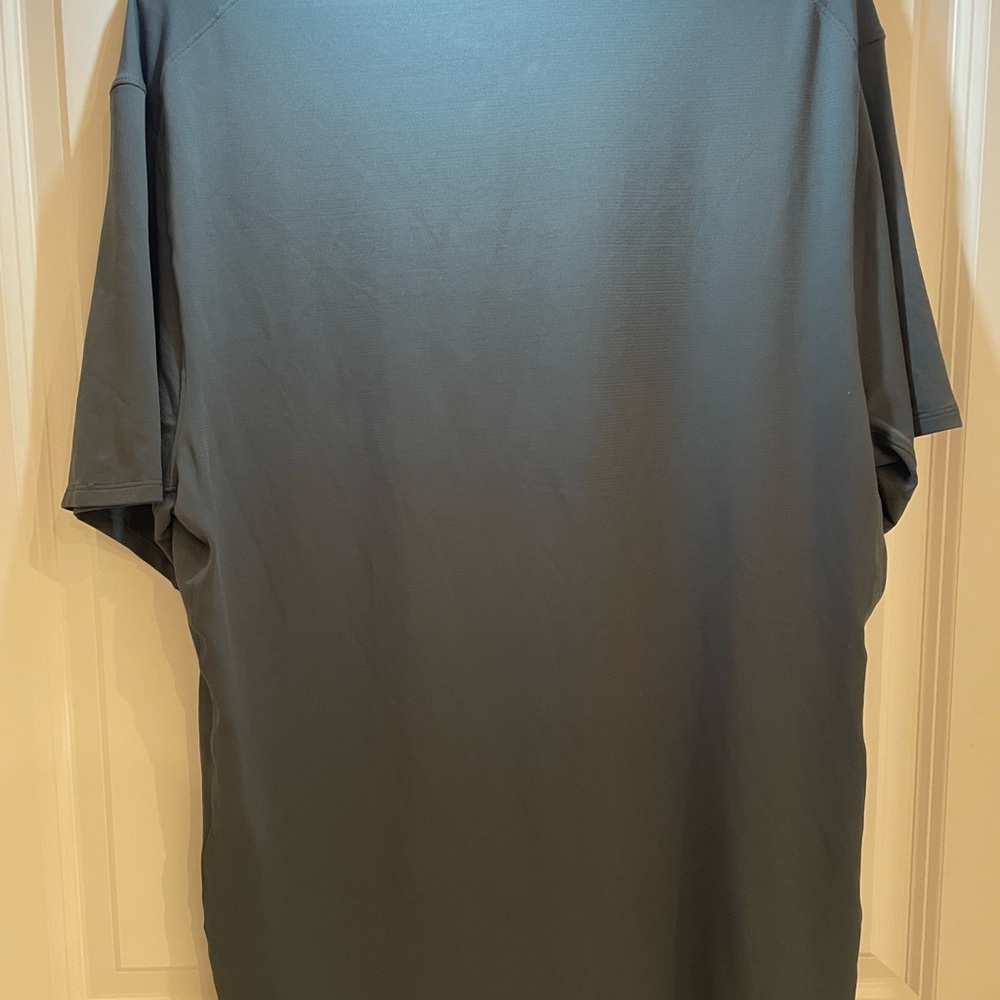 Lululemon Set of Two Blue T-Shirts Men’s XL - Picture 5 of 13